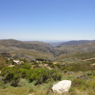 The Klein Karoo and Oudtshoorn - Black Moutain Pass - being30.com