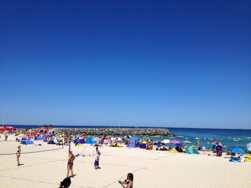 Cottesloe Beach - Havaianas Thong Competition - being30.com